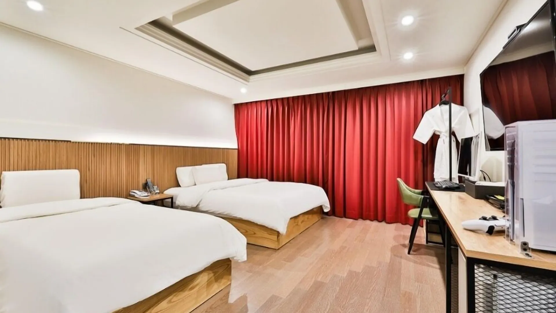Beyond Hotel Incheon 0*,  South Korea