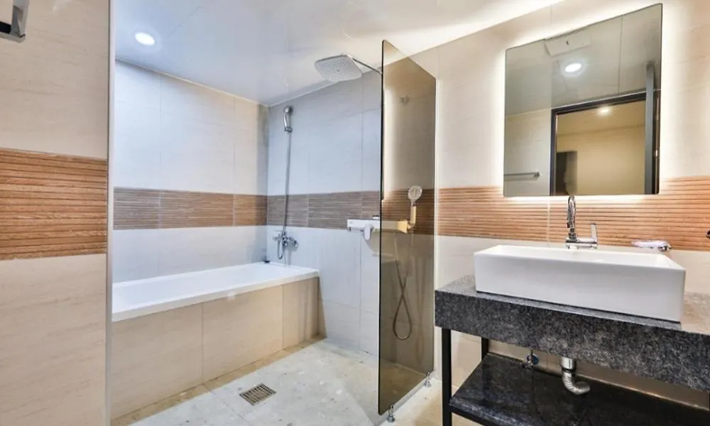 Beyond Hotel Inchon